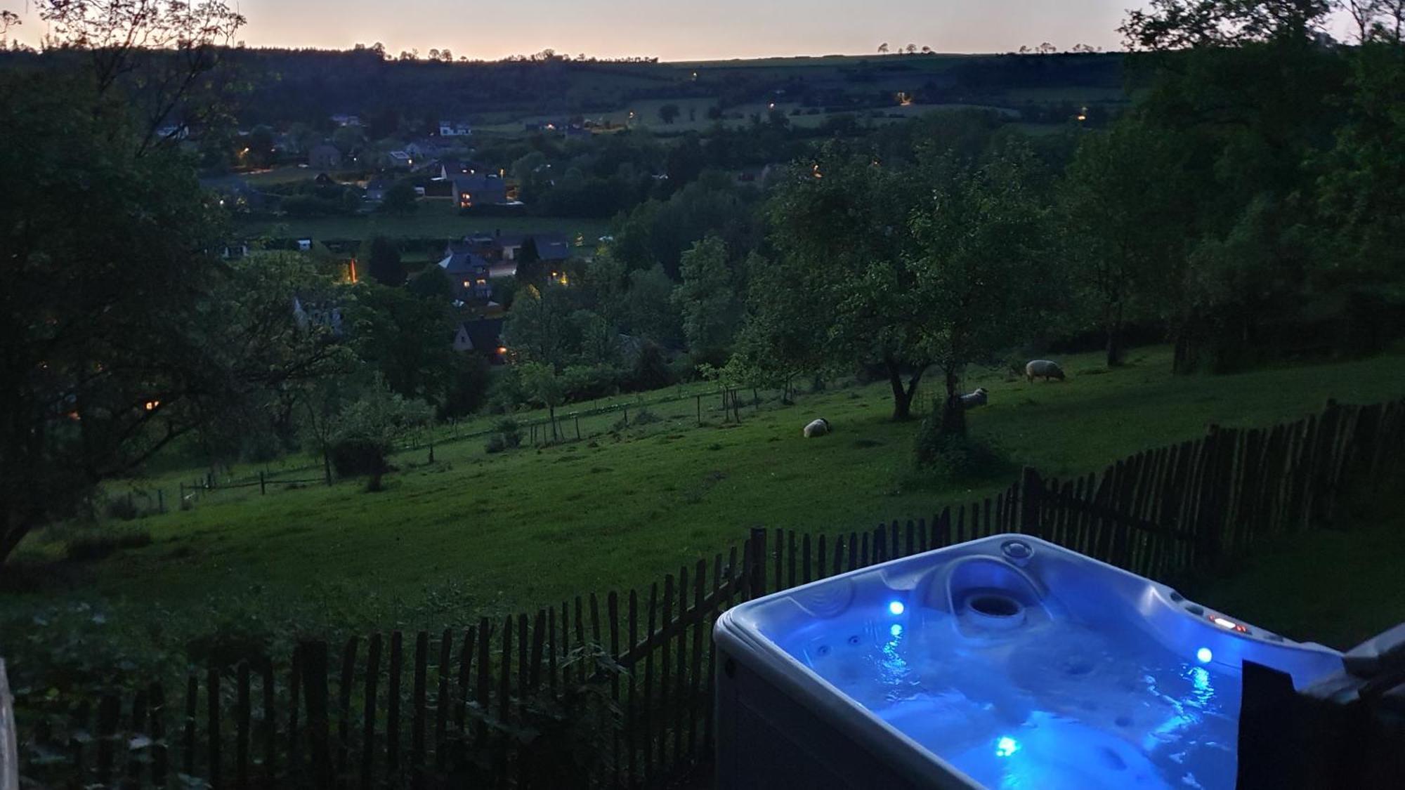 Gite De Terre Et De Charme Hamoir Bagian luar foto